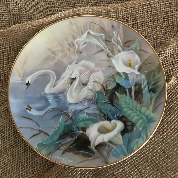 The Swans - Lena Liu Limited Edition Collector Plate - Picture 1 of 3